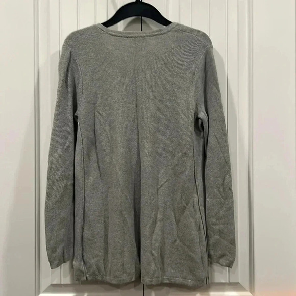 J. Jill Vneck sweater - Picture 8 of 8